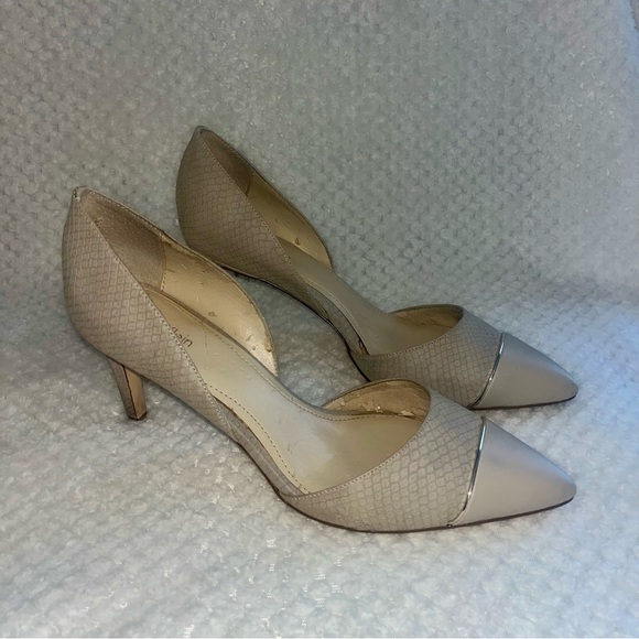 Calvin Klein Shoes - Womens Calvin Klein Elegant Beige Closed Toe Heels Business Casual Size 9.5